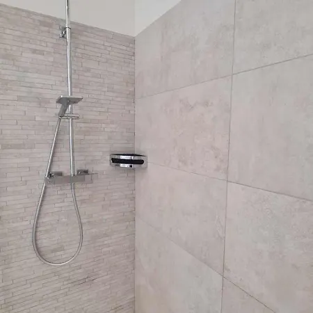 アパート Proche Porticcio, Coup De Coeur Asure,appartement De Standing, Rez De 6 Couchages, Climatise A 150m De La Plage, Terrains De Tennis *