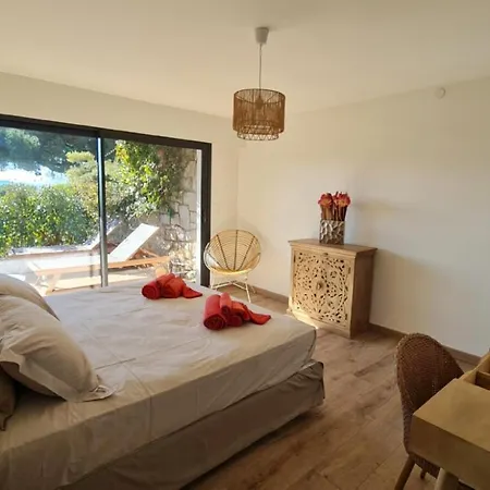 Proche Porticcio, Coup De Coeur Asure,appartement De Standing, Rez De 6 Couchages, Climatise A 150m De La Plage, Terrains De Tennis *