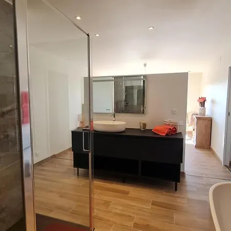 Διαμέρισμα Proche Porticcio, Coup De Coeur Asure,appartement De Standing, Rez De 6 Couchages, Climatise A 150m De La Plage, Terrains De Tennis