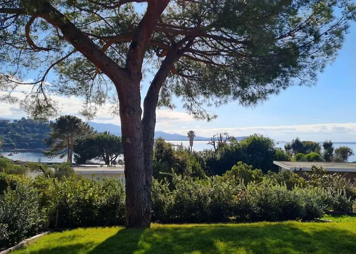 Proche Porticcio, Coup De Coeur Asure,appartement De Standing, Rez De 6 Couchages, Climatise A 150m De La Plage, Terrains De Tennis *