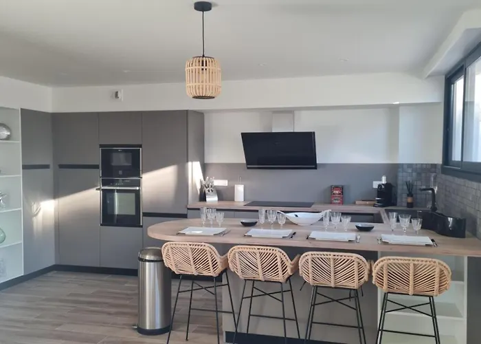 Proche Porticcio, Coup De Coeur Asure,appartement De Standing, Rez De 6 Couchages, Climatise A 150m De La Plage, Terrains De Tennis דירה *