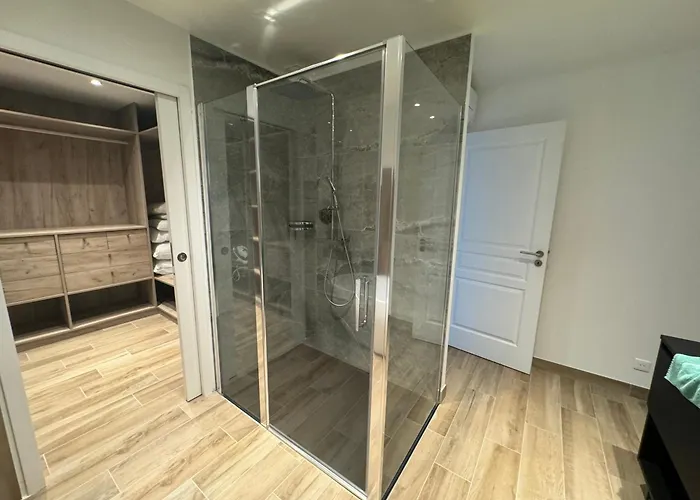 Proche Porticcio, Coup De Coeur Asure,appartement De Standing, Rez De 6 Couchages, Climatise A 150m De La Plage, Terrains De Tennis